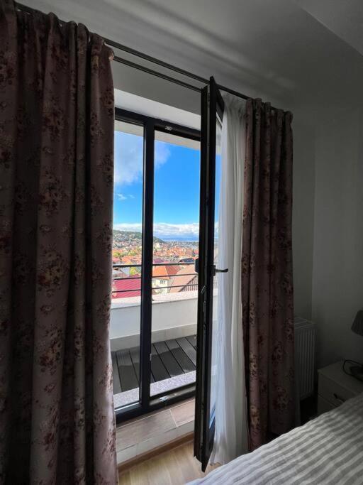 Central Apartment With Panoramic View Brašov Exteriér fotografie